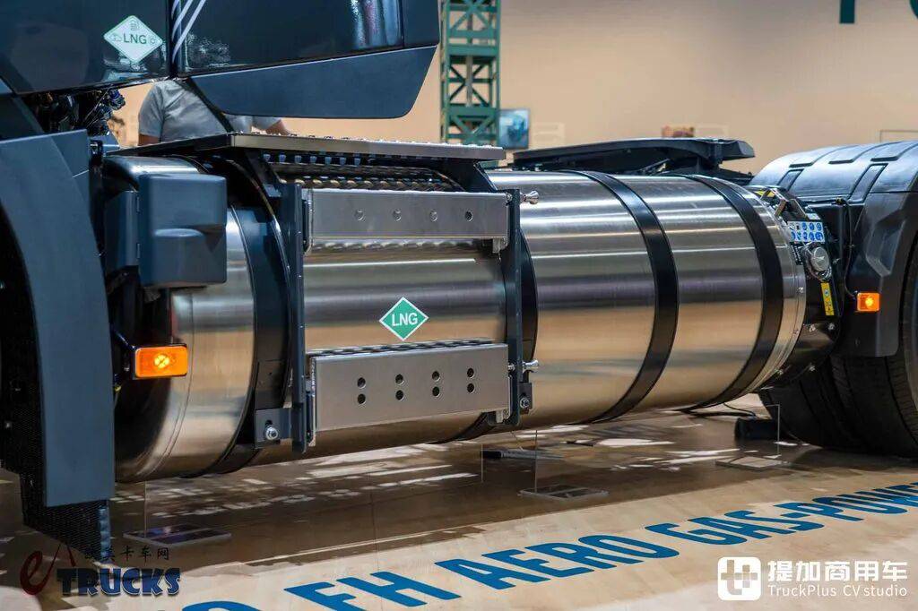 2026IAA:沃尔沃也有奶瓶车?还是柴油天然气混烧!FH Aero LNG百年纪念版深度实拍评测 - 第13张 - 提加商用车网 2026IAA:沃尔沃也有奶瓶车?还是柴油天然气混烧!FH Aero LNG百年纪念版深度实拍评测 - 第13张
