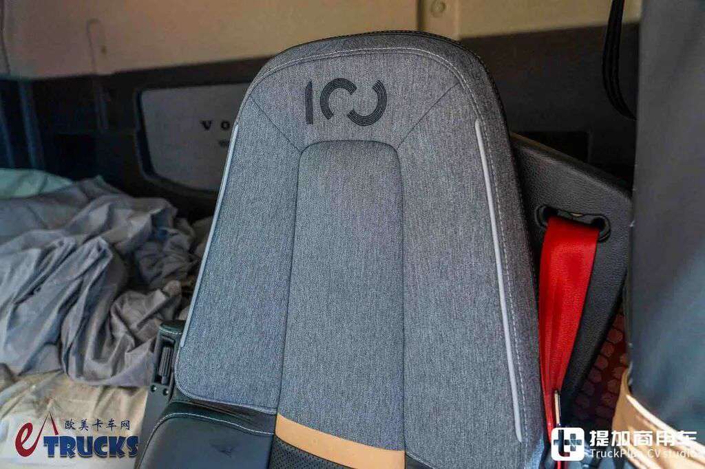 2026IAA:沃尔沃也有奶瓶车?还是柴油天然气混烧!FH Aero LNG百年纪念版深度实拍评测 - 第21张 - 提加商用车网 2026IAA:沃尔沃也有奶瓶车?还是柴油天然气混烧!FH Aero LNG百年纪念版深度实拍评测 - 第21张