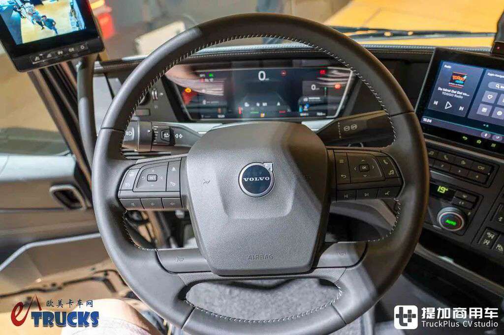 2026IAA:沃尔沃也有奶瓶车?还是柴油天然气混烧!FH Aero LNG百年纪念版深度实拍评测 - 第23张 - 提加商用车网 2026IAA:沃尔沃也有奶瓶车?还是柴油天然气混烧!FH Aero LNG百年纪念版深度实拍评测 - 第23张