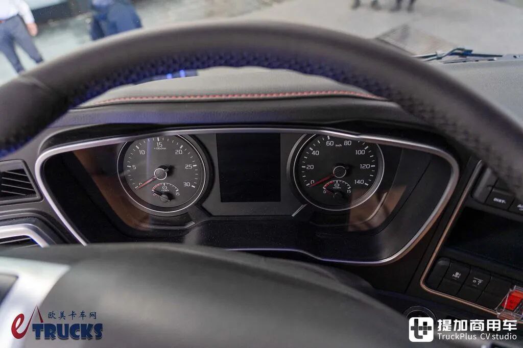 2026IAA：江淮格尔发K7换个车标就成欧洲旗舰？土耳其BMC ProL牵引车实拍 - 第17张