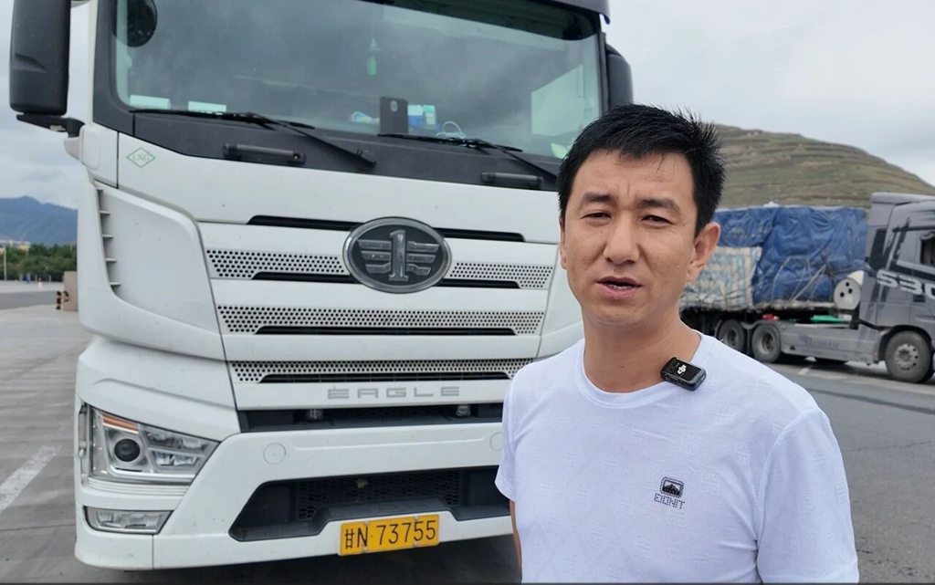 知芯荟｜28个月，64万公里！甘肃卡友马正华的“人停车不停” - 第1张
