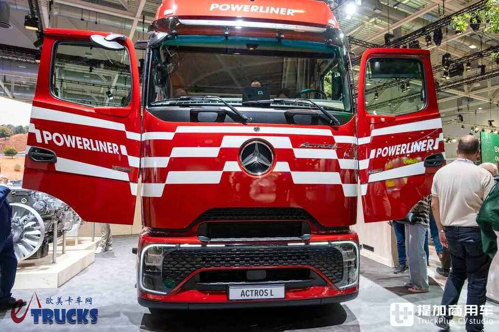 2026IAA：奔驰Actros六代同堂！三十年进化，它就是一部现代重卡技术演进史 - 第22张