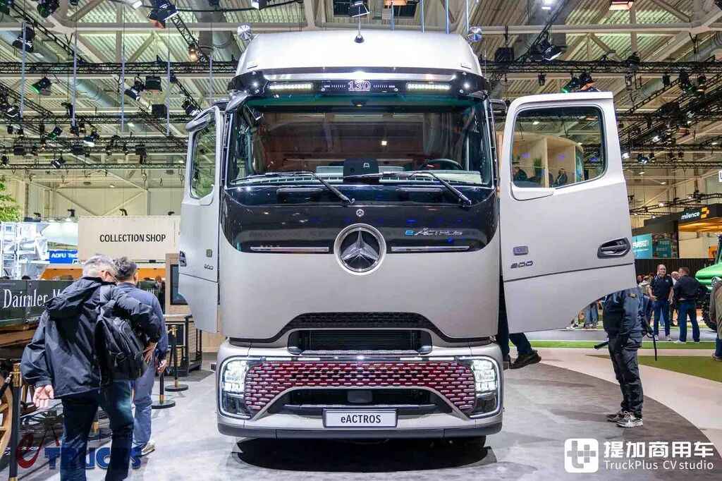 2026IAA：奔驰Actros六代同堂！三十年进化，它就是一部现代重卡技术演进史 - 第23张