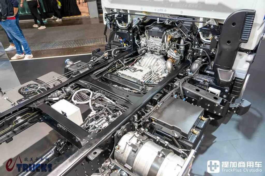 2026IAA:平头、全空气悬挂,这台日本轻卡在欧洲凭什么稀缺?三菱扶桑Canter深度实拍评测 - 第12张 - 提加商用车网 2026IAA:平头、全空气悬挂,这台日本轻卡在欧洲凭什么稀缺?三菱扶桑Canter深度实拍评测 - 第12张