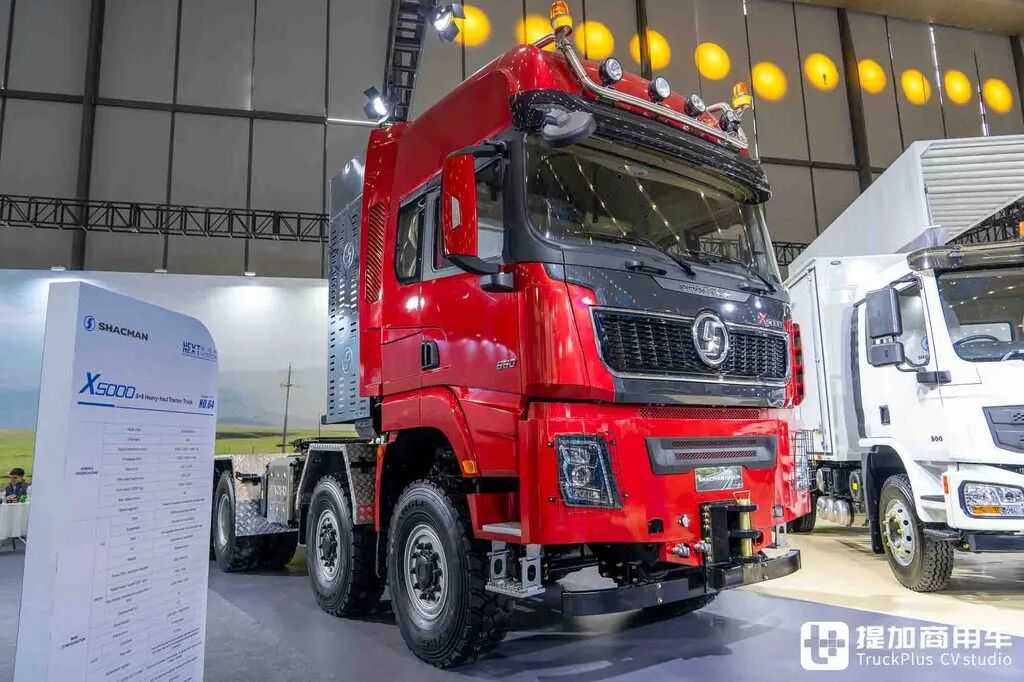 国产最强大件牵引车?8×8驱动+AT变速箱+660匹马力,陕汽德龙X5000大件车深度实拍 - 第9张 - 提加商用车网 国产最强大件牵引车?8×8驱动+AT变速箱+660匹马力,陕汽德龙X5000大件车深度实拍 - 第9张