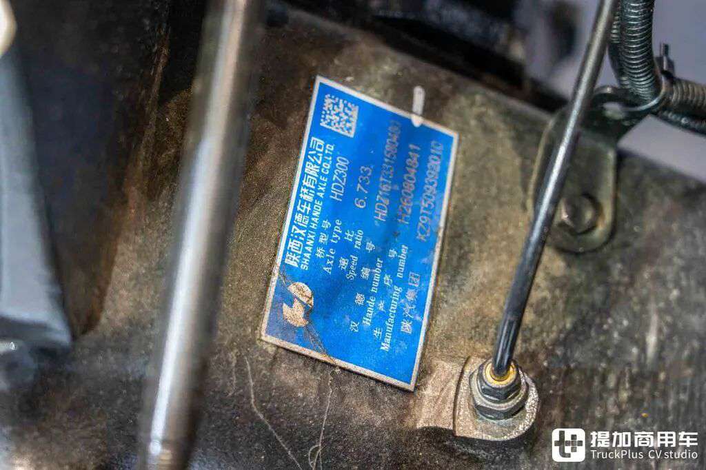国产最强大件牵引车?8×8驱动+AT变速箱+660匹马力,陕汽德龙X5000大件车深度实拍 - 第17张 - 提加商用车网 国产最强大件牵引车?8×8驱动+AT变速箱+660匹马力,陕汽德龙X5000大件车深度实拍 - 第17张