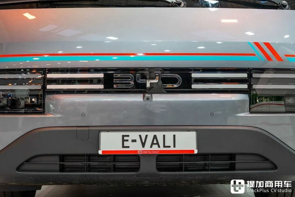 国内难得一见的比亚迪厢货?可选四驱还有外放电,比亚迪E-Vali深度实拍 - 第5张 - 提加商用车网 国内难得一见的比亚迪厢货?可选四驱还有外放电,比亚迪E-Vali深度实拍 - 第5张
