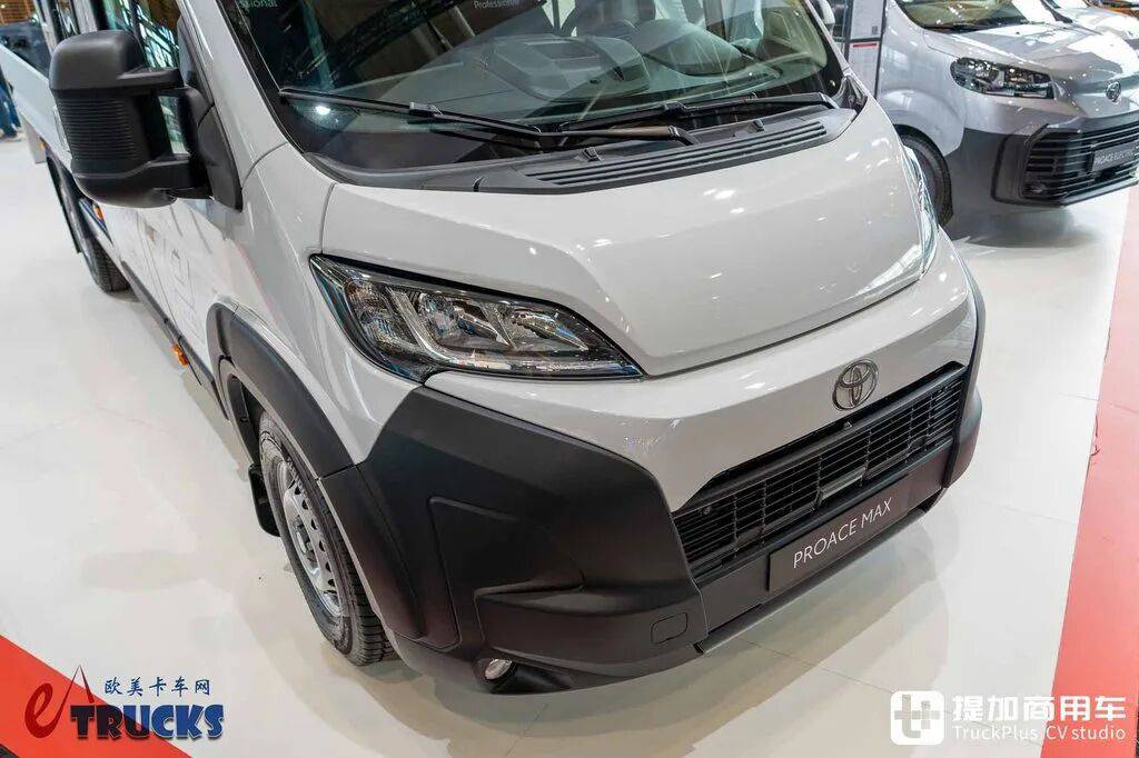 丰田还出小货车?驾驶室能坐7人,丰田Proace Max双排栏板货车实拍评测 - 第3张 - 提加商用车网 丰田还出小货车?驾驶室能坐7人,丰田Proace Max双排栏板货车实拍评测 - 第3张