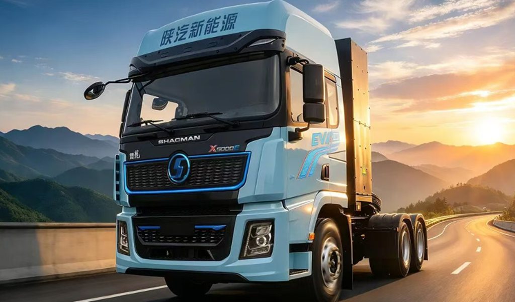 德龙X5000E后背600度牵引车,针对复杂工况强化底盘设计,适配多元绿色运输需求! - 第3张 - 提加商用车网 德龙X5000E后背600度牵引车,针对复杂工况强化底盘设计,适配多元绿色运输需求! - 第3张