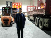 豪沃MAX燃气车:张师傅黑金运输路上的得力助手,财源滚滚的创富利器!