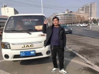 干一行钻一行，入行十几年，他为何换恺达轿卡跑零散货运？