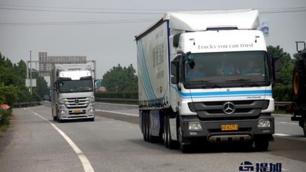 货车不好跑？他们却在不停的购置进口卡车