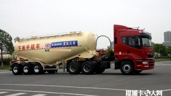 适应新规 华菱星马全新一代粉罐半挂车上市