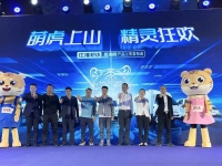 战斗力高达500吨！大件运输行业典范，这台奔驰Actros SLT大件牵引车配置不一般