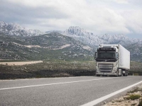 沃尔沃卡车上门巡检  助力客户赢战“双11”