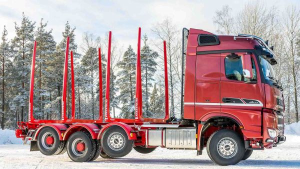来自芬兰的极地卡车，奔驰Arocs同款平台，西苏Polar木材运输车实拍