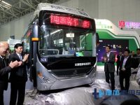 以氢气为燃料,买一辆国家还补助50万,中通12米新款公交实拍