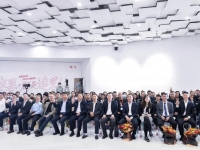 多家行业领军企业携手倡议“关爱卡车人”