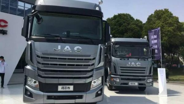 搭载锡柴发动机 工信部车型公告现江淮新一代重卡