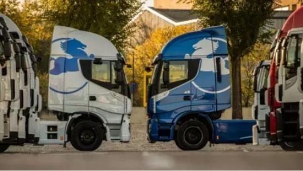 限量140台 依维柯推出飞马汽车70周年纪念版卡车