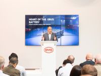 多项黑科技“加持”!比亚迪在德国发布中国首款“模块化”电动巴士