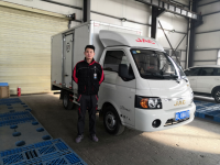 越努力越幸运 顺丰小哥喜提瑞风S7大奖