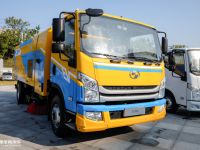 AMT变速箱、电子手刹,货箱减重430公斤,看跃进为我们描述的轻卡未来