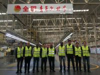 东风商用车交付首批东非用户37台东风天锦KR