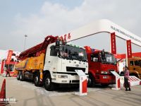 欧六车型交付海外用户，华菱星马于上海宝马展正式发布H9低地板牵引车