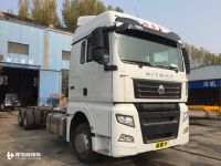 底盘低到可以“贴地飞行”，还可以挂两节车厢，这款汕德卡载货车牛X了！