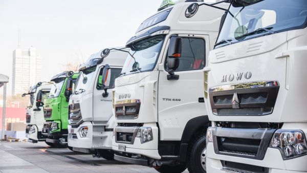 2019款新车型亮相,谭旭光说重汽的目标是和斯堪尼亚、沃尔沃比高下