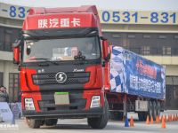 国内最刺激的场地比赛，陕汽重卡黄金车王大奖赛总决赛送出10万大奖