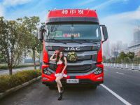 圣诞老人座驾升级，格尔发A5III比驯鹿更快、更强、更能装