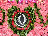 这位卡车销售小哥牛X了,婚礼惊动了东风,10辆新天龙给他当婚车