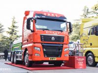 自动挡、液力缓速器、空气悬架全都有,2019款重汽汕德卡实拍