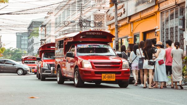 旅游发现泰国汽车文化上集：满街都是日系车，司机对路权的遵守值得我们学习