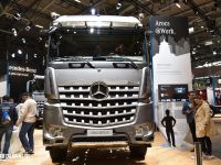 510马力，适时全驱，带您见识一款暴力版奔驰阿洛斯4X2牵引车