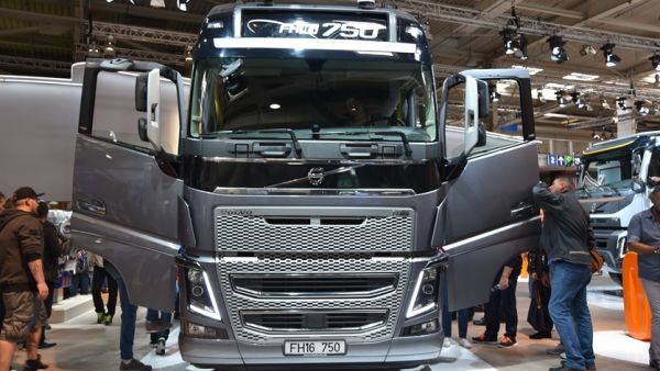 提加周刊:斯堪尼亚新款G系中置轴底盘引最大关注,联合卡车和柳汽新车型表现亦亮眼