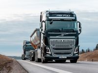 “距离警报”,沃尔沃卡车推出最新版驾驶辅助系统