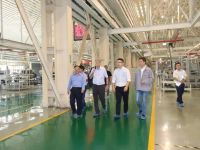 法国CFAO集团代表Emmanuel Miette一行走进华菱星马