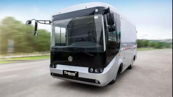 载货空间大、 创新驾驶舱踏步设计，银隆物流车plus版正式上线