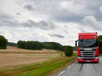 斯堪尼亚上演“帽子戏法”：R450荣膺“2019年度绿色卡车奖”