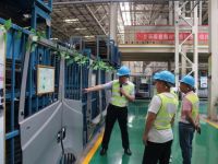 轻量化、空间大、豪华内饰，广东客户点赞华菱星马