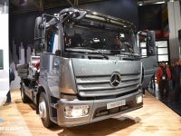 比重卡差距更大，实拍奔驰Atego告诉您欧洲中卡领先我们有多远