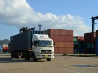 一口气定下100辆！东风港口牵引车的魅力难拒