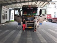 首位周明星车主张亚萍:选择东风天龙KX是一个永不后悔的决定