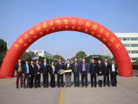 走进韩国-看景福宫前的海格纯电公交