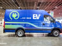 小众的高端大VAN，南京依维柯欧胜EV45纯电动轻客静态评测