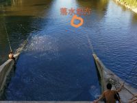 少年溺水，众人河边围观，路过半挂司机却果断跳水救人！20分钟救起一条人命！