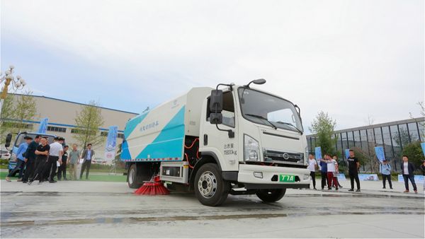 助力“西北蓝” 领先科技推动古城环卫电动化 ——比亚迪在西安举办纯电动环卫车推介会